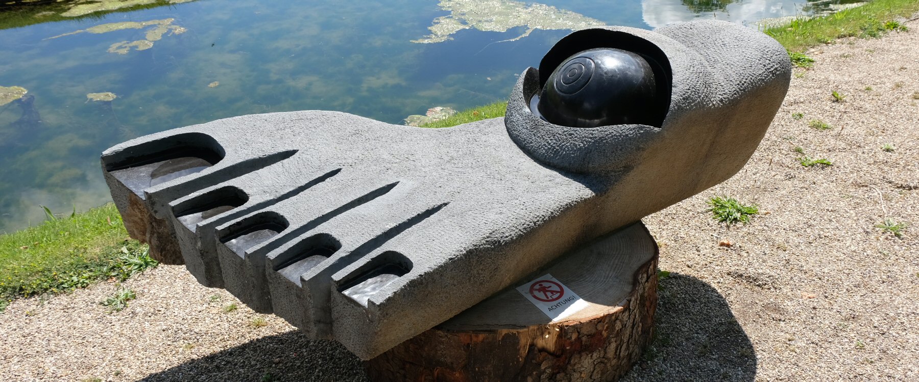 Schwetzinger Schlossgarten Chapungu Skulpturen aus Zimbabwe
