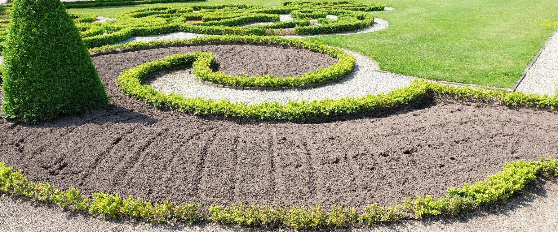 Schwetzinger Schlossgarten Sommerbepflanzung