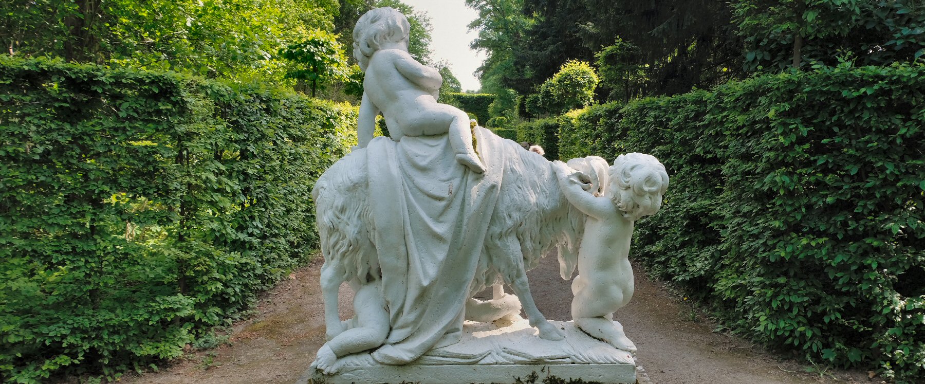Schwetzinger Schlossgarten Skulpturen